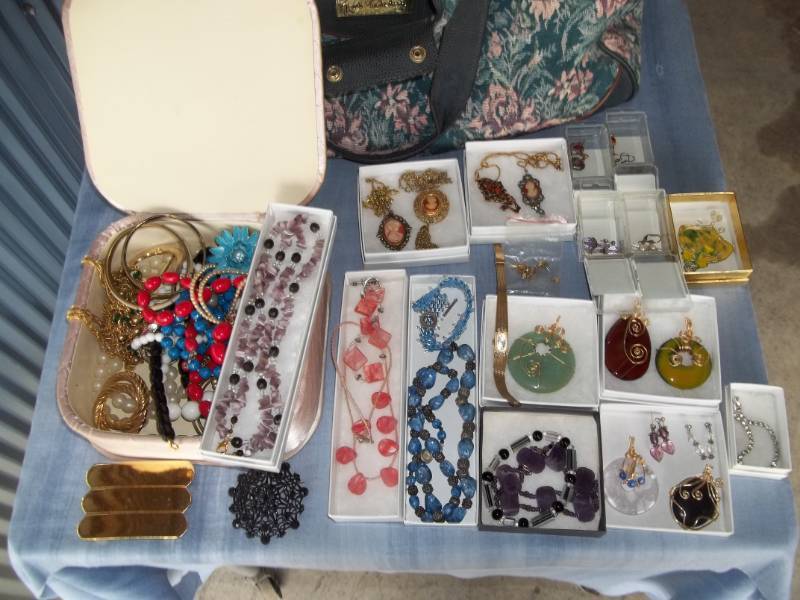 Assorted Jewelry