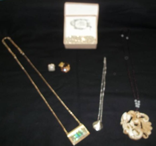 Vintage Jewelry