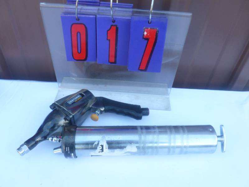 Craftsman Pneumatic Grease Gun