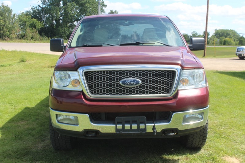 lot 4085 image: 2004 Ford F150 Lariat 4x4 Crew Cab