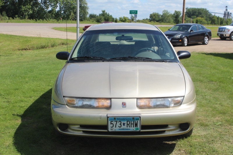 lot 4089 image: 1996 Saturn S-Series SW2