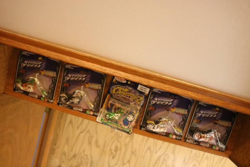 Lot of custom choppers motorcycles ...