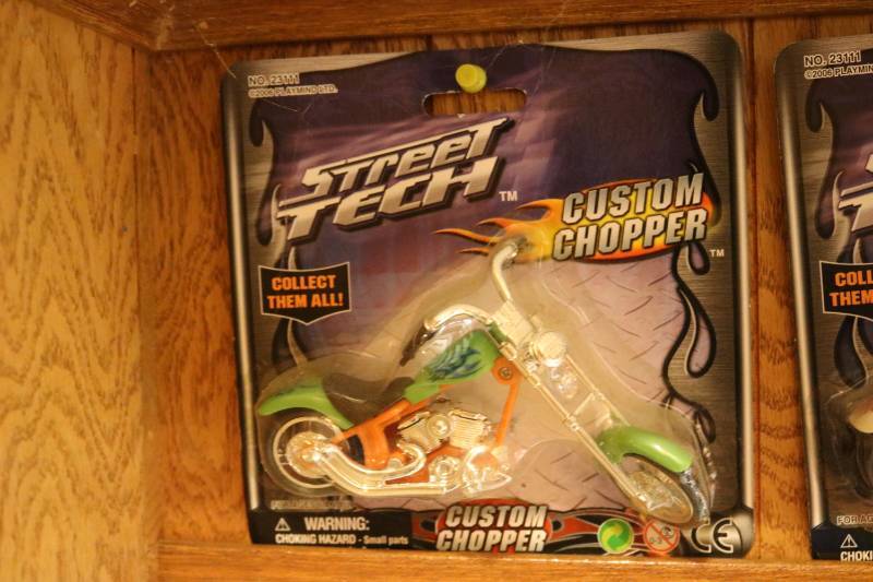 Lot of custom choppers motorcycles Winsted Estate Sale