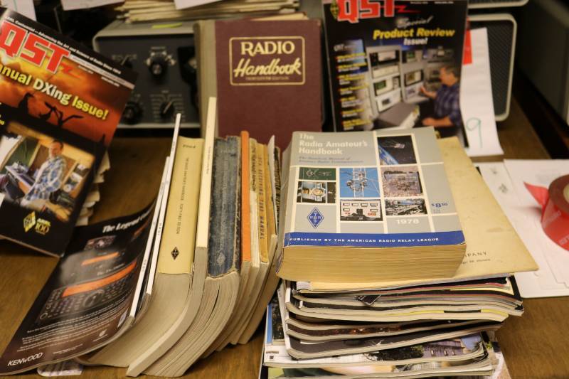 Lot of ham radio magazines and book...