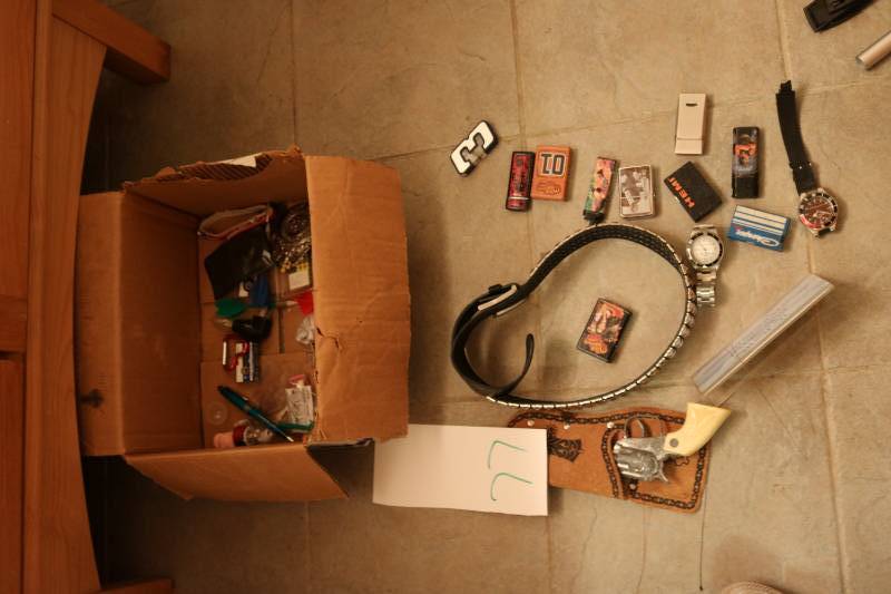 Lot of lighters and other collectib...