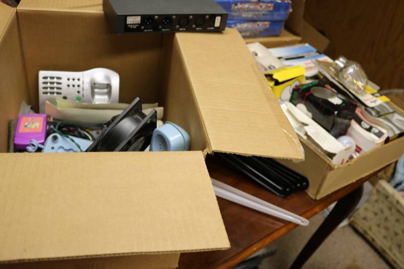 Lot of electronics and light bulbs...