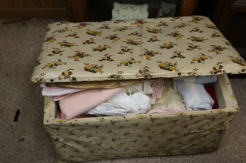 Trink full of vintage blankets and ...