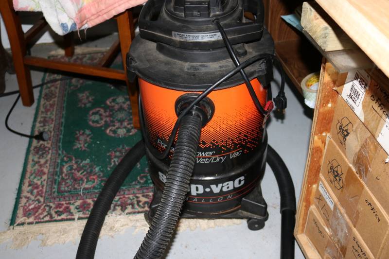1.5 HP Shop vacuum...