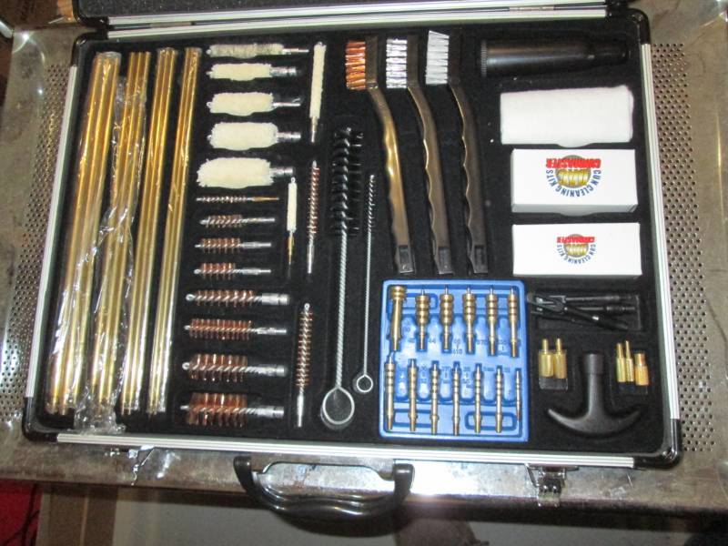 Gin cleaning kit - looks new...