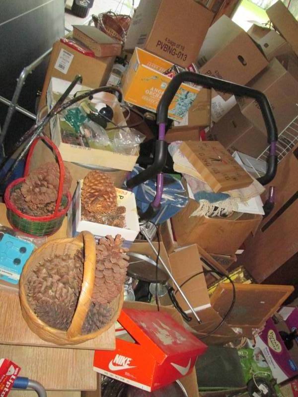 Bargain lot  Everything in the cen...