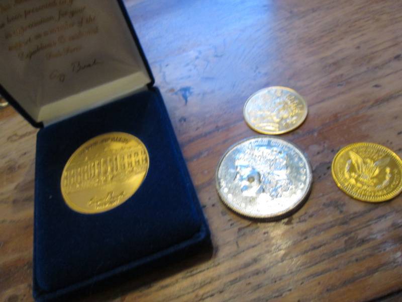 Lot of novelty coins...