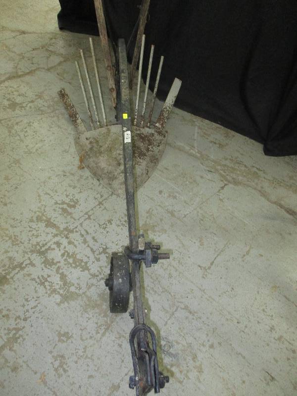 Antique digger