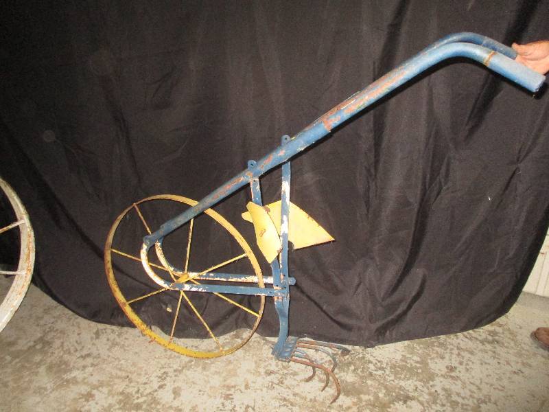 steel wheel garden cultivator