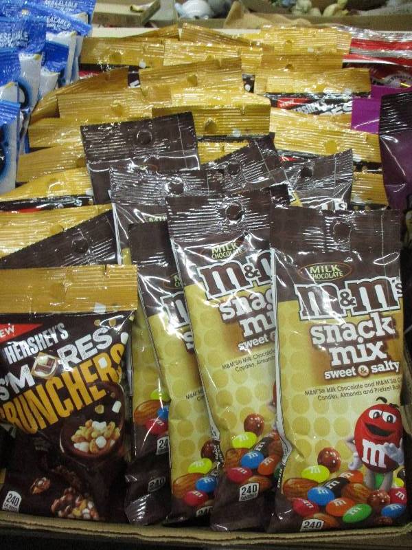 37 bags mm snack mix