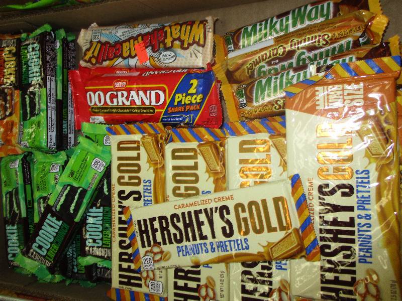 50 assorted hershey bars