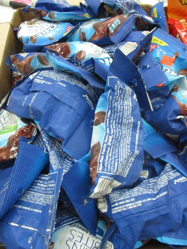 box of oreo cookies