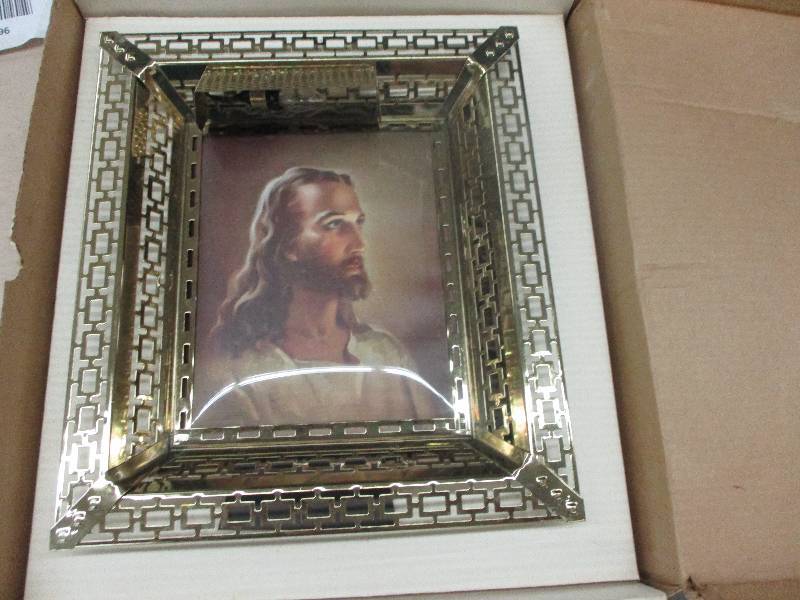 jesus head lighted picture