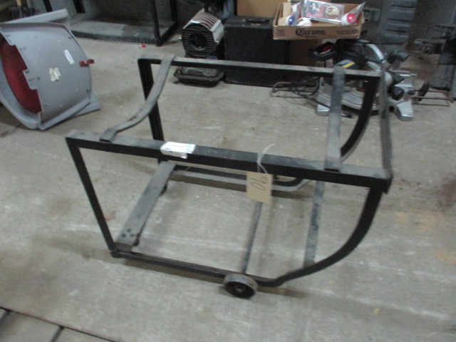 lot 6 image: Barrel StandCart