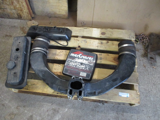 lot 53 image: Pallet of Boat Motor Parts