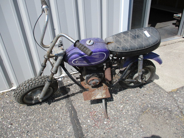 lot 64 image: Gemini Mini Bike