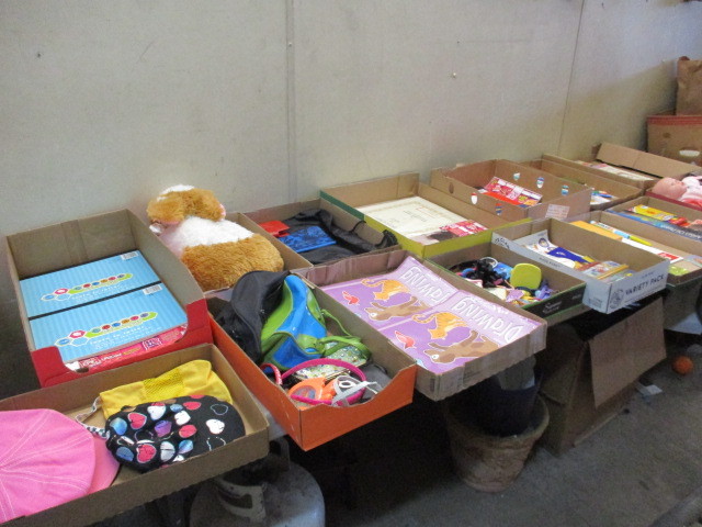 lot 73 image: Toys