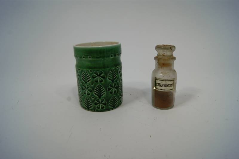lot 42 image: Green Ceramic Mug and Glass Cinnamon