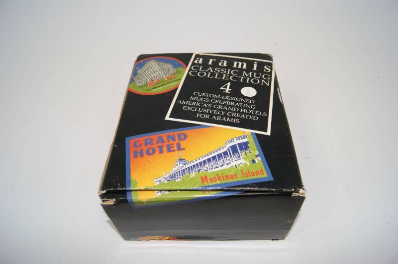 lot 81 image: Aramis Classic Mug Collection