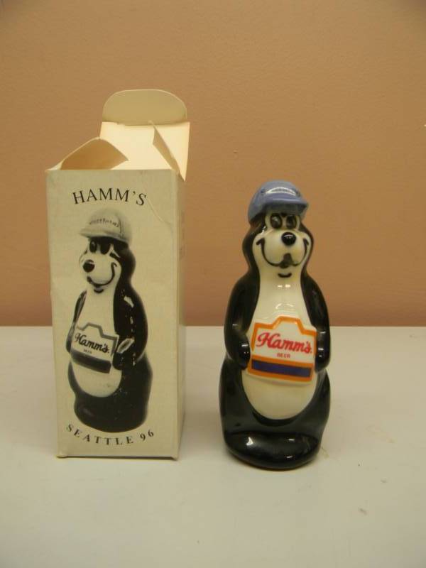 lot 21 image: VINTAGE HAMMS BEER BEAR SEATTLE 1996 - IN BOX - APPROX 5 - SEE PICTURES