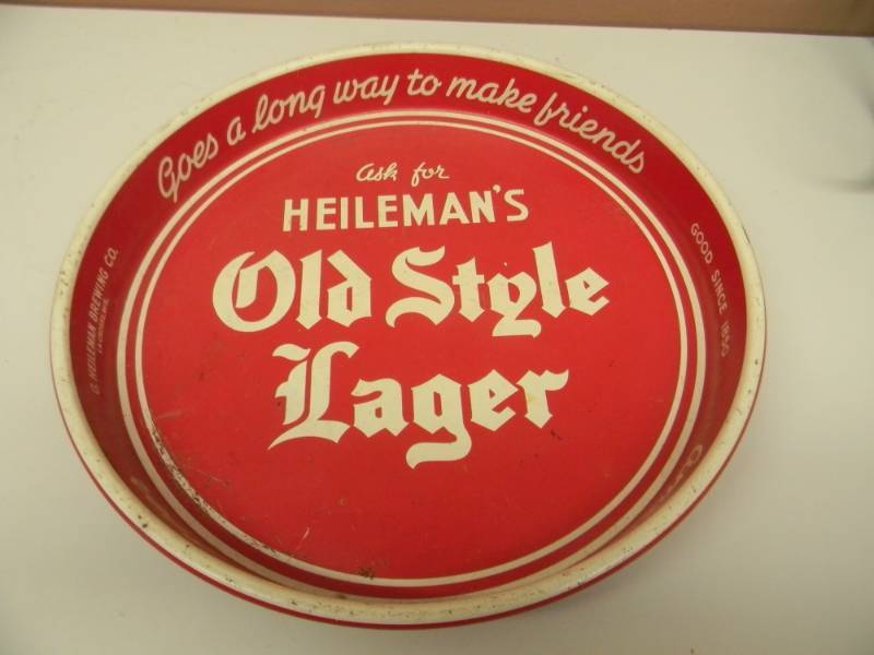 lot 37 image: Vintage Heilemans Old Style Lager La Crosse, Wisconsin Red & White Beer Tray - NICE  - SEE PICTURES