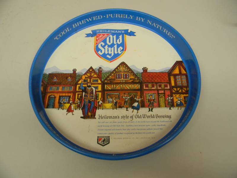 lot 38 image: VINTAGE OLD STYLE BEER TRAY - 12 - NICE SEE PICTURES