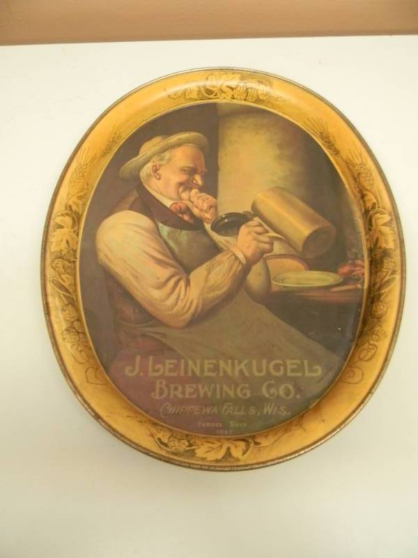 lot 40 image: JACOB LEINENKUGEL BREWING CO. CHIPPEWA FALLS WIS. BEER TRAY - NICE - SEE PICTURES