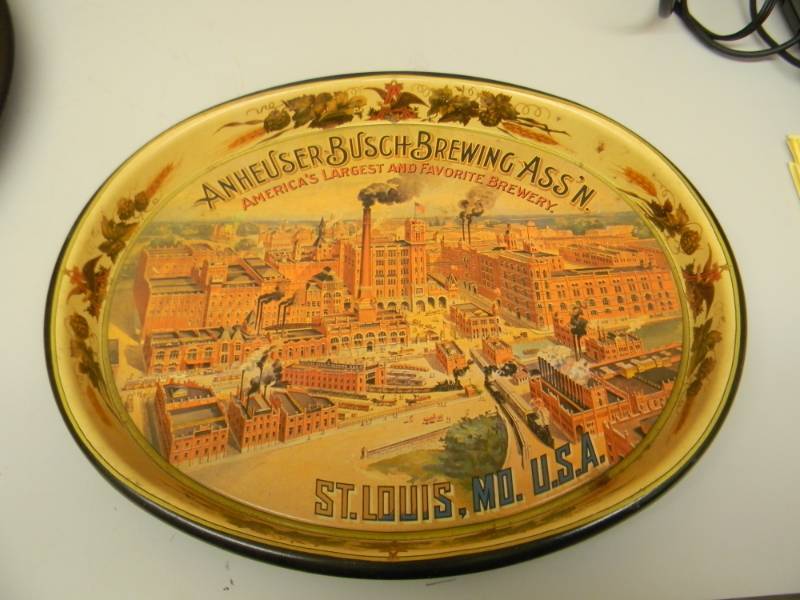 lot 42 image: VINTAGE ANHEUSER-BUSH BREWING ASSN ST. LOUIS MO. U.S.A. BEER TRAY - NICE - SEE PICTURES - GOLD