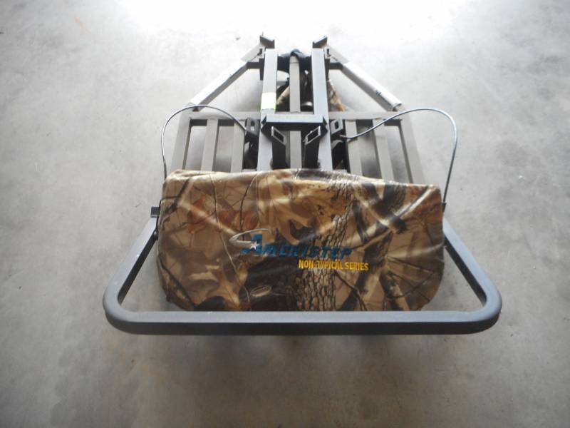 lot 10 image: AmeriStep Non-Typical Aluminum Hang-On Stand