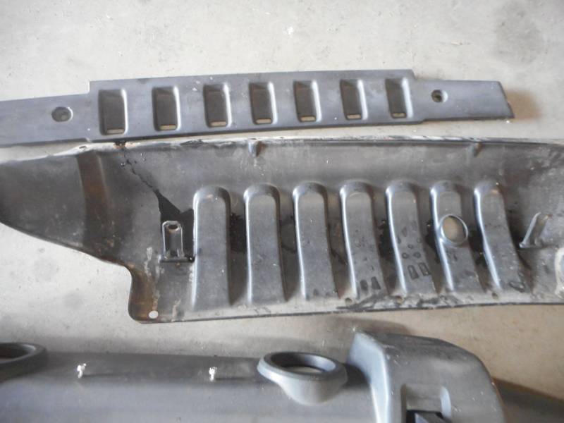 lot 13 image: Jeep Wrangler JK 2007 Light Assemblies