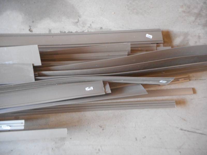 lot 7 image: Vinyl Screen System