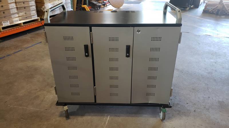 lot 6 image: HP Charging Cart