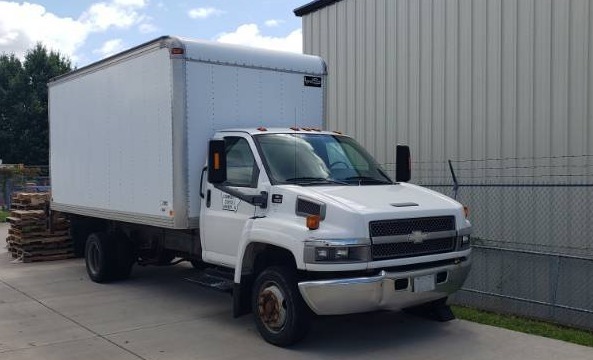 lot 29 image: 2005 Chevrolet C5500 Box Truck