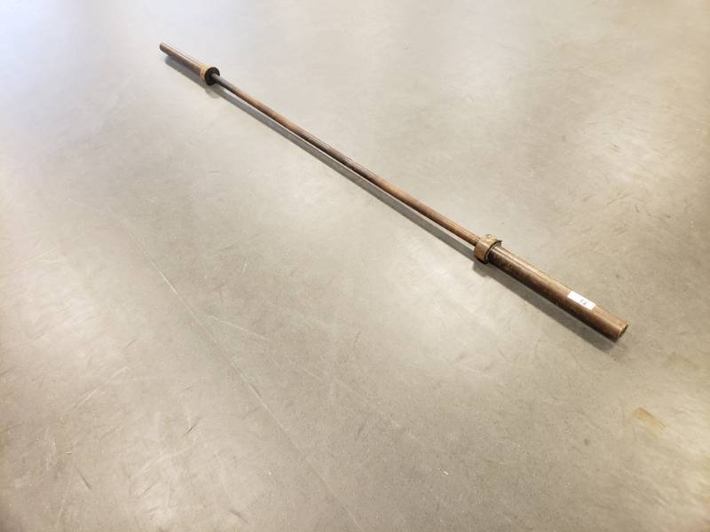 lot 35 image: Olympic weigt bar