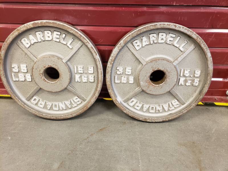 lot 41 image: 35LBS Olympic Plates