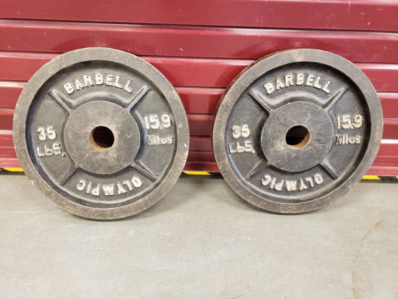 lot 42 image: 35LBS Olympic Plates