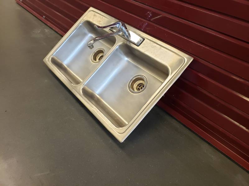 lot 54 image: Stainless Sink