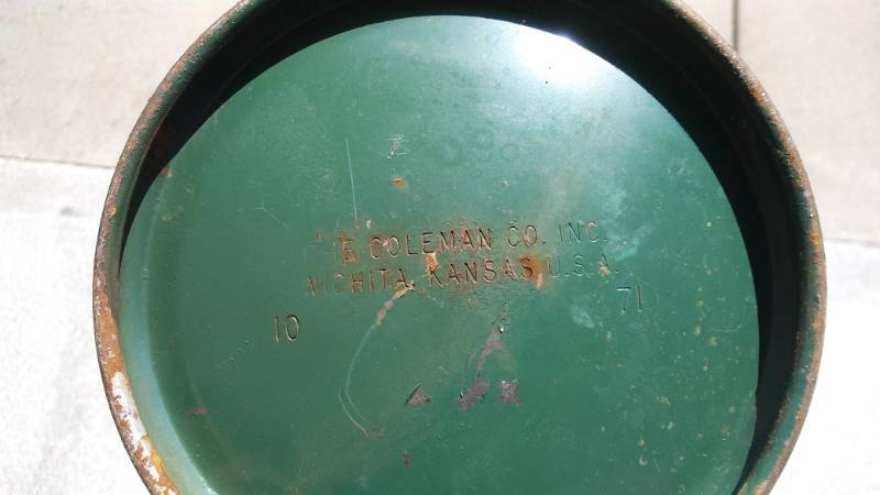 lot 1 image: Coleman Catalytic Heater