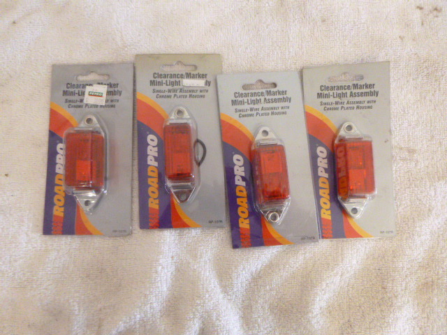 lot 30 image: 4 Road Pro ClearanceMarker Mini-Light Assemblies