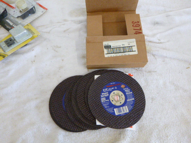 lot 55 image: Case of Master Mechanic 6 12 Abrasive Saw Blades