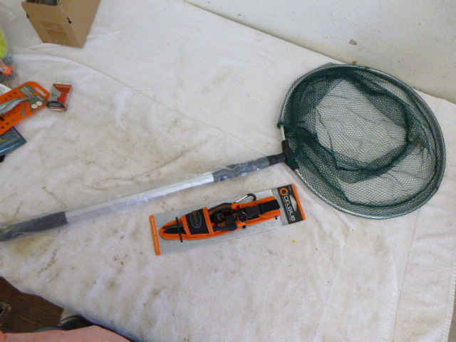 lot 89 image: Fishing Items