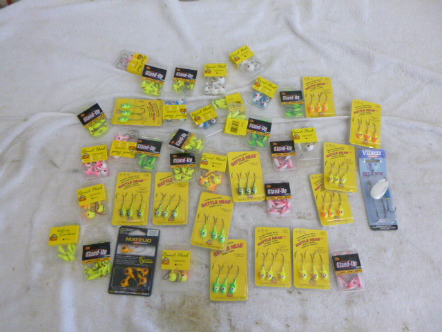 lot 102 image: Fishing Tackle