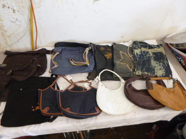 lot 124 image: Lot of Purses and Totes