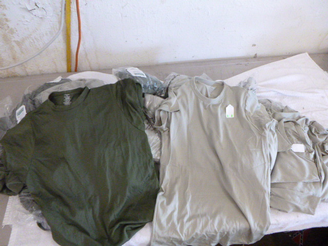 lot 125 image: NEW Elite Issue T-Shirts