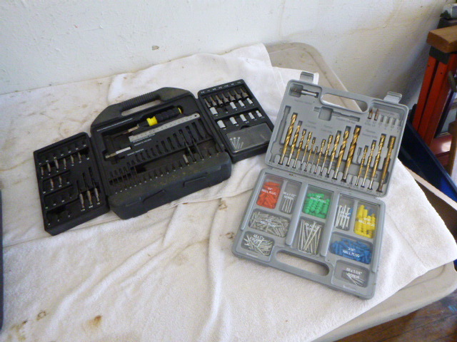 lot 135 image: Screwdriver and Drill Bit Sets