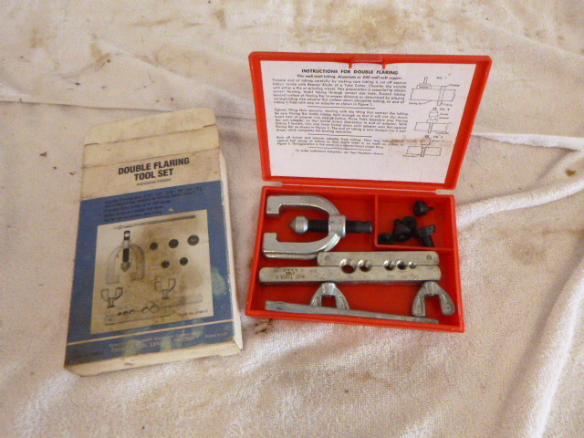lot 142 image: Double Flaring Tool Set